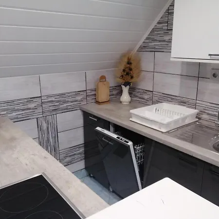 Gyoengyi アパート