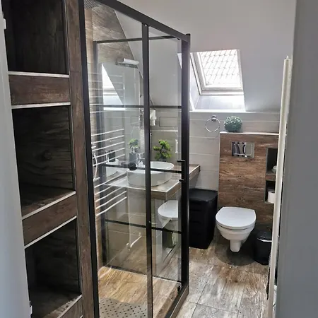 Gyongyi Apartment Heviz